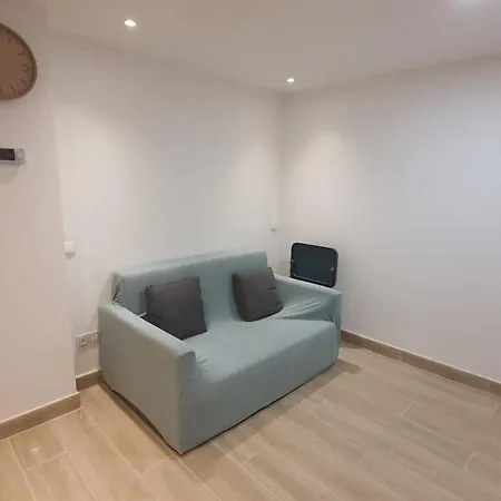 Апартаменты The Nidou, Studio Independant Dans Une Maison
